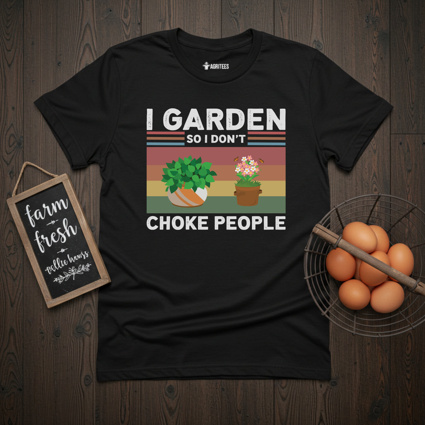 I Garden So I Don't Choke People Funny Retro T-Shirt