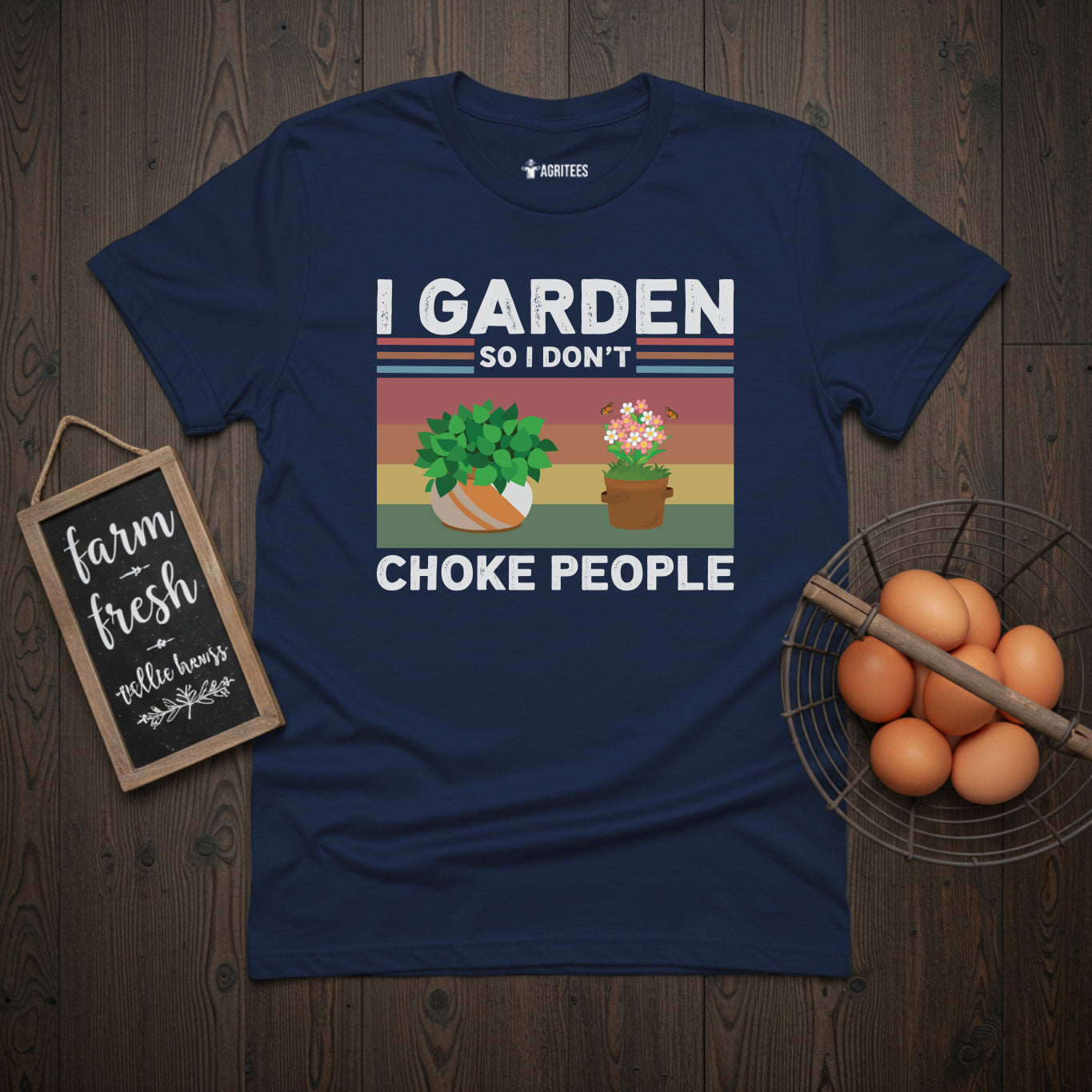 I Garden So I Don't Choke People Funny Retro T-Shirt